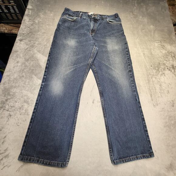 IZOD Jeans Mens 34x30 Blue Relaxed Fit Straight Leg Denim Cotton Medium Wash - Picture 1 of 9